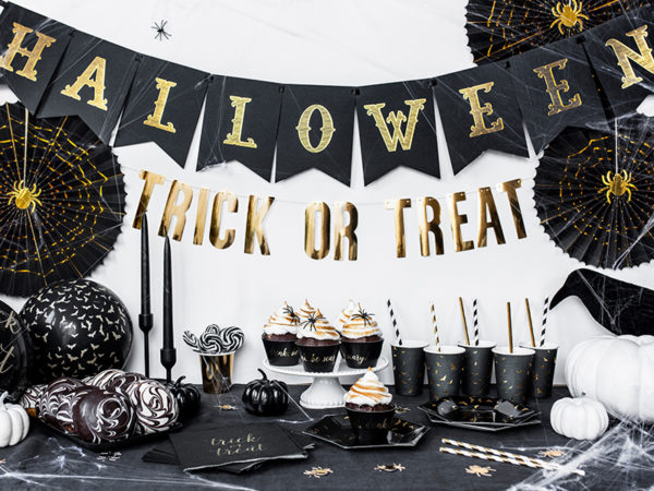 czarne balony w nietoperze, balony na halloween, dekoracje na halloween, czarny balon w złote nietoperze, dekoracje na przyjęcie halloween